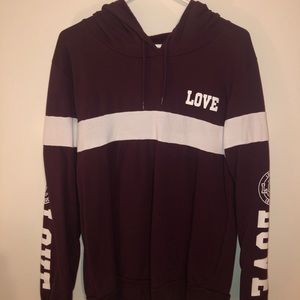 Burgundy and white pullover